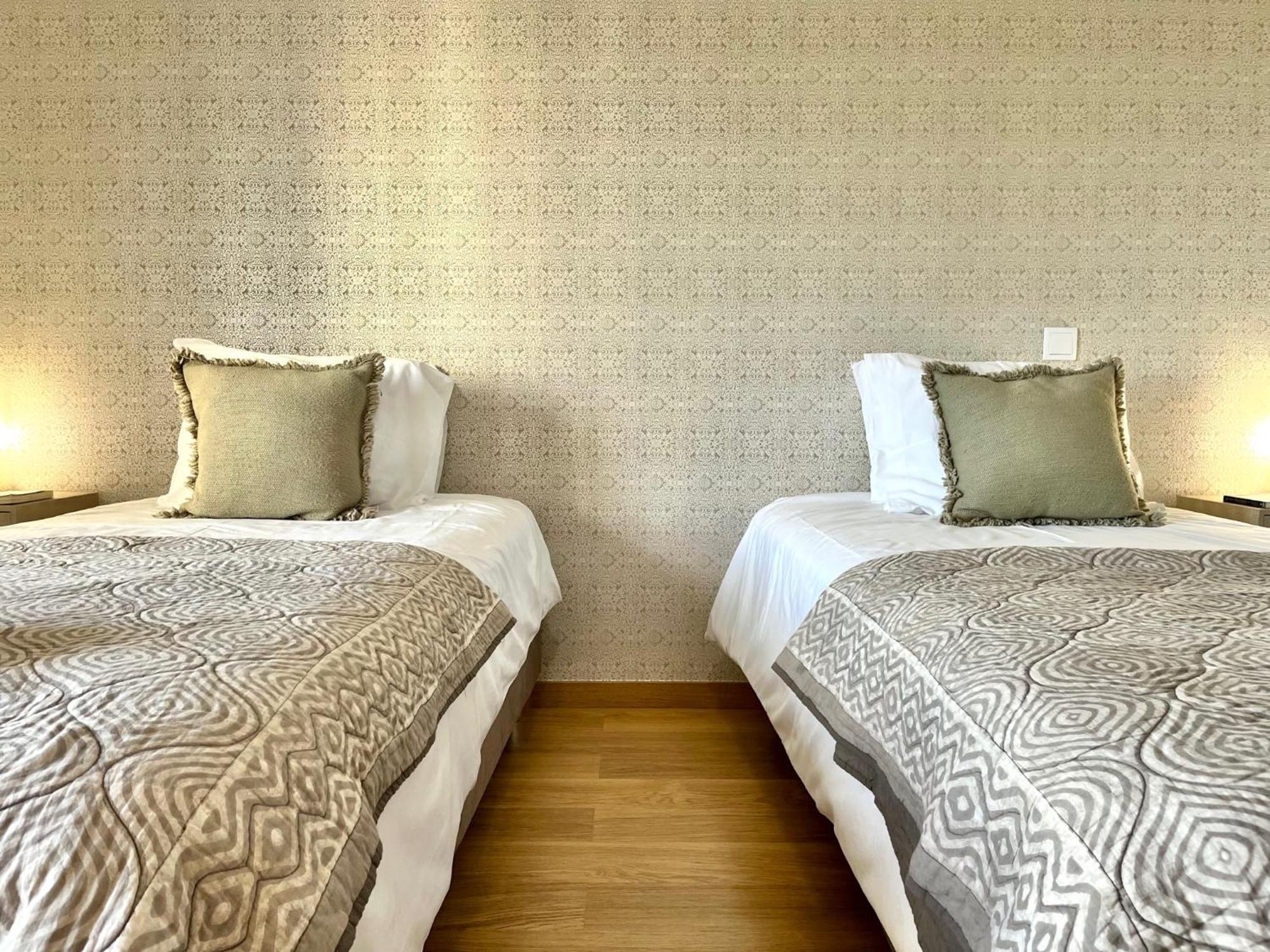 Modern & Spacious With River View Lissabon