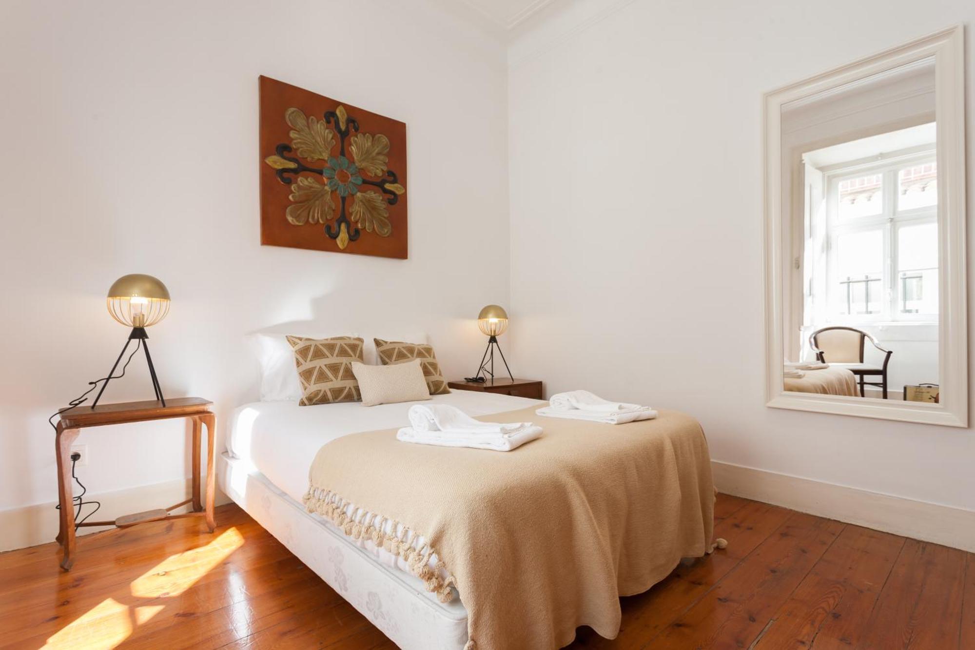 Apartamento Tejo Vintage Three-bedroom - By Lu Holidays