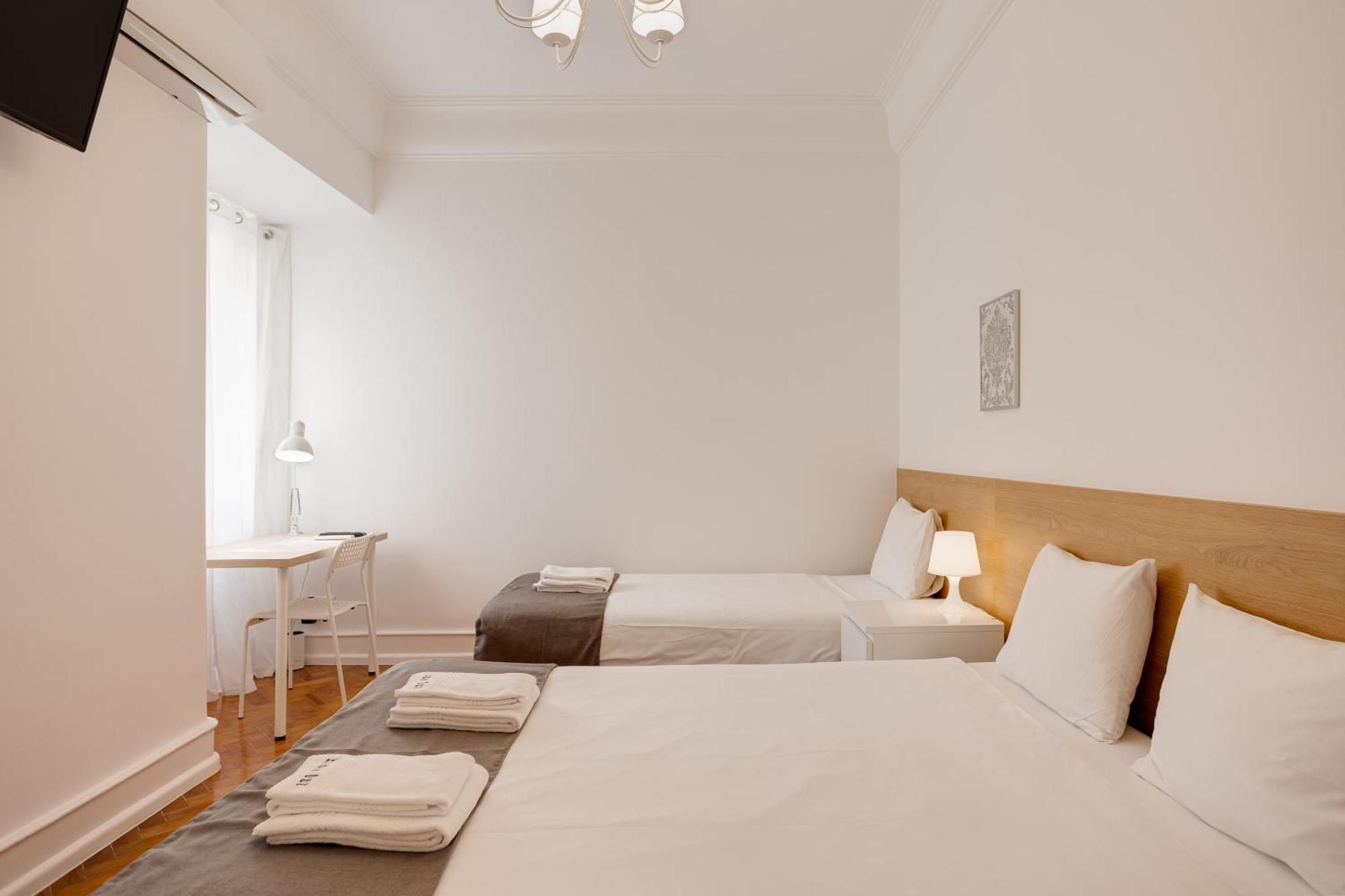 Home Out Rooms & Apartments Apartment *