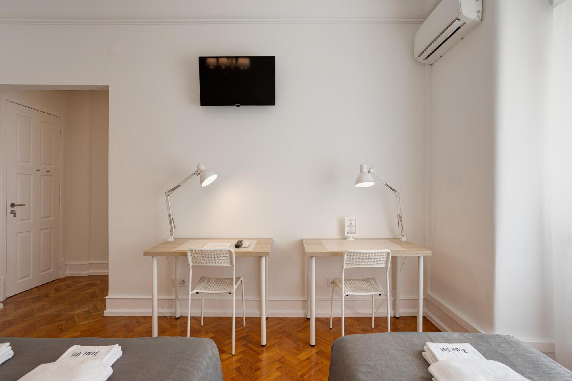 Home Out Rooms & Apartments Apartment Lissabon