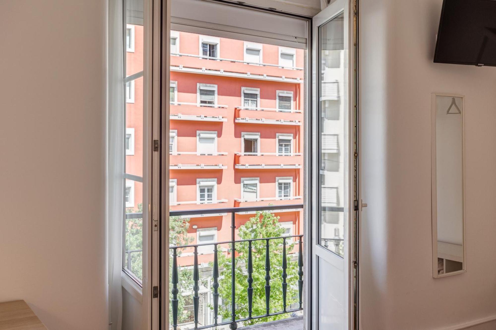 Home Out Rooms & Apartments Apartment