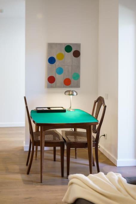 Charm With Patio Appartement