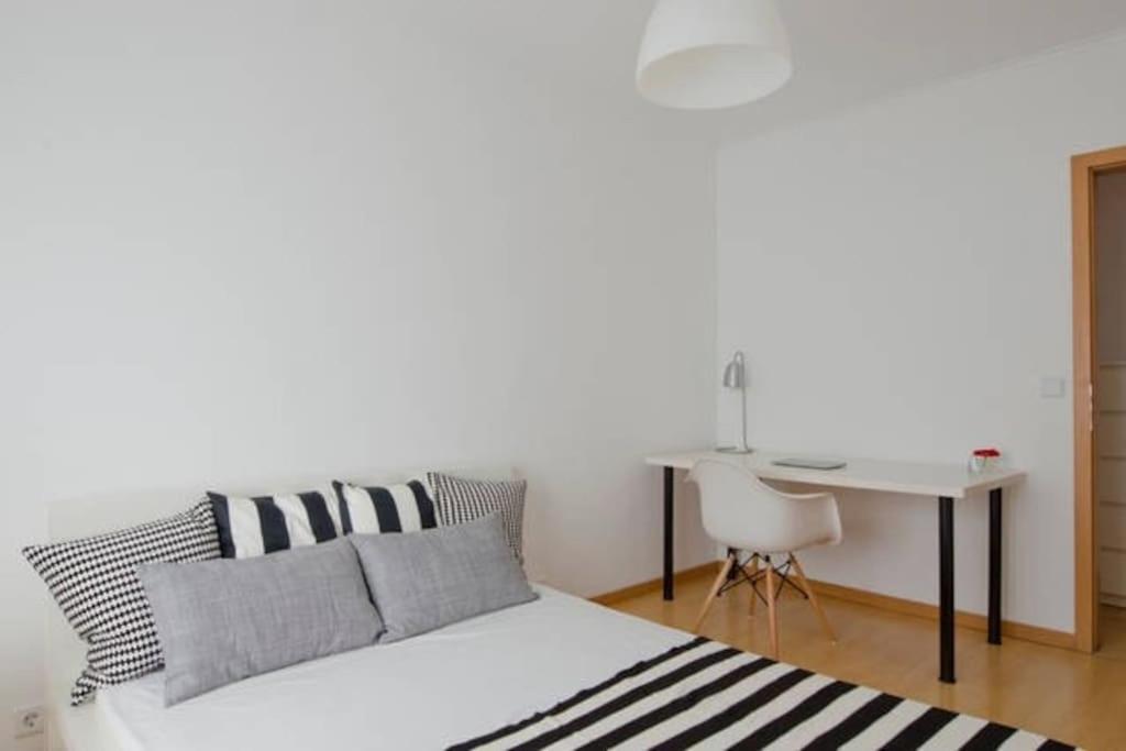 New Office - Free Wifi & Parking - Self Check-in - Daikin Airco * Lisboa