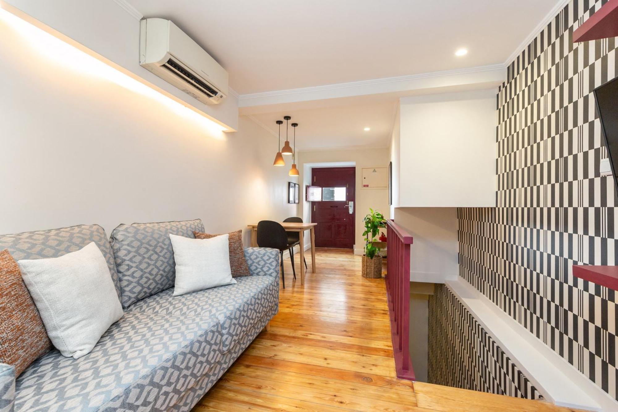 Designer Retreat- Newly Remodelled 1 Bedroom Appartement *