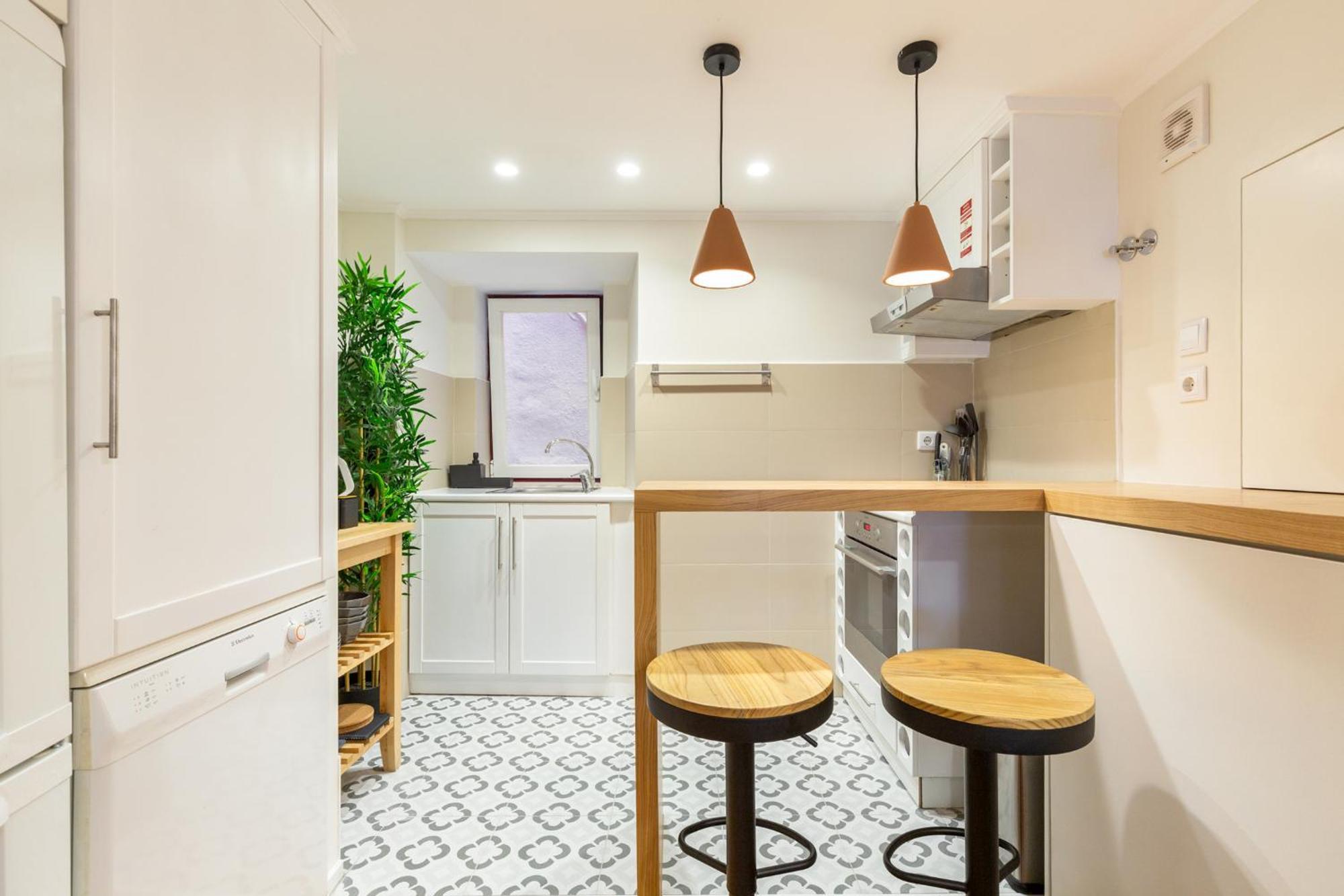 Designer Retreat- Newly Remodelled 1 Bedroom * Lisboa