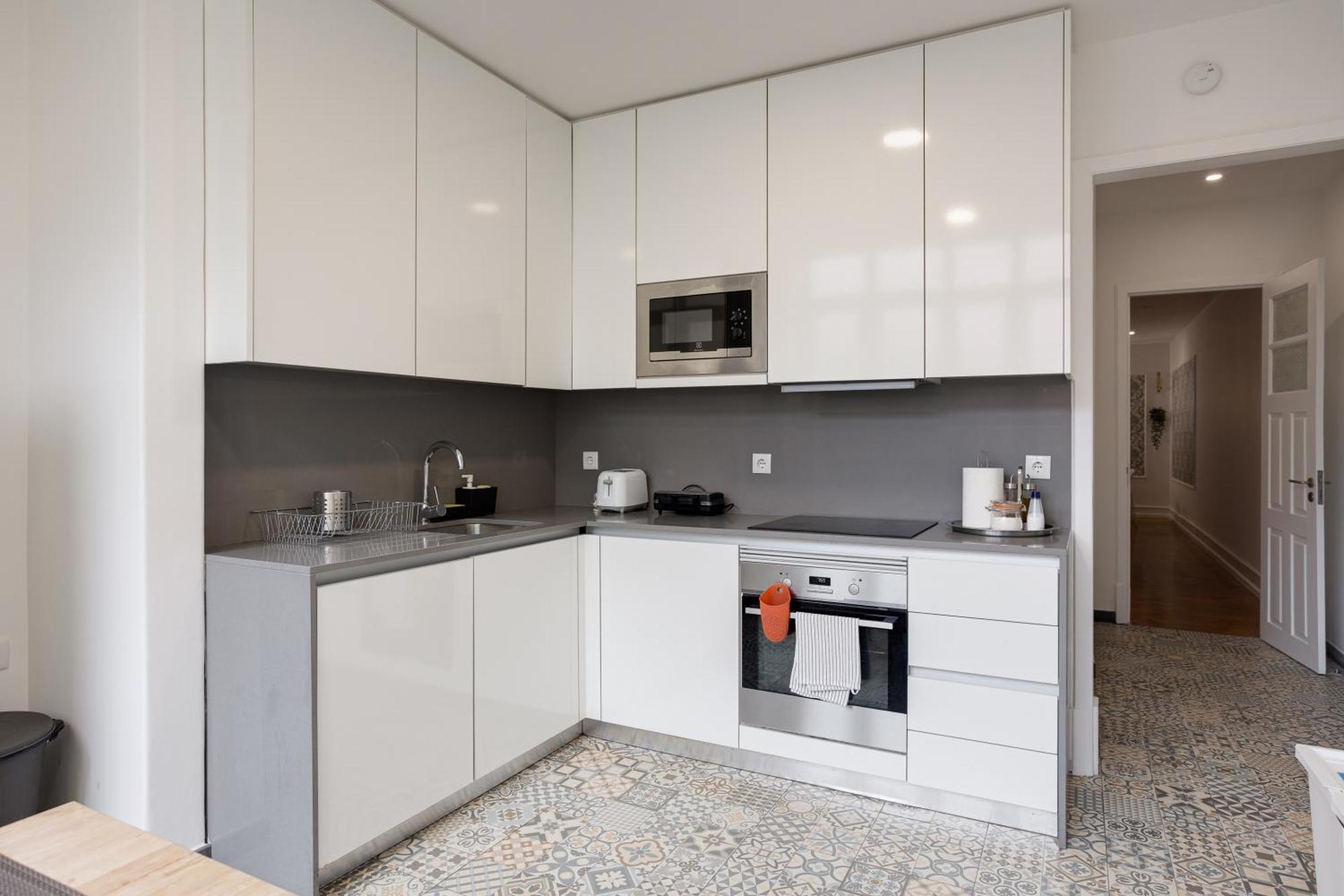 Apartment Home Out Rooms & Apartments