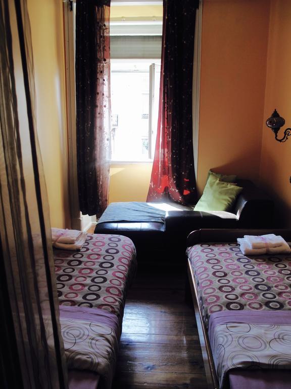Istanbul Hostel *
