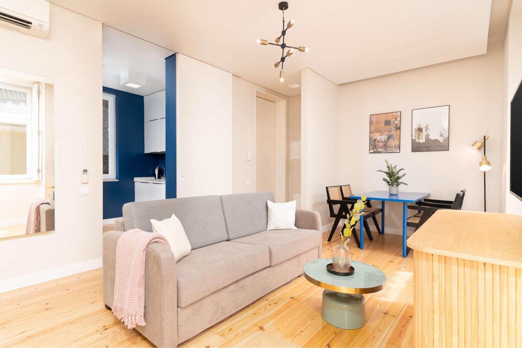 Limehome Rua Do Arsenal Apartment