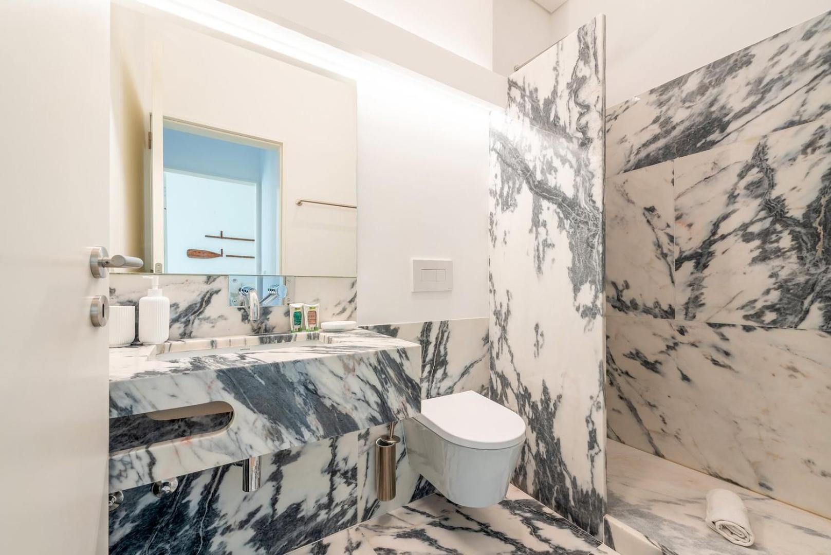 Guestready - Spacious 2 Bedroom Apt Near The River * Lisboa