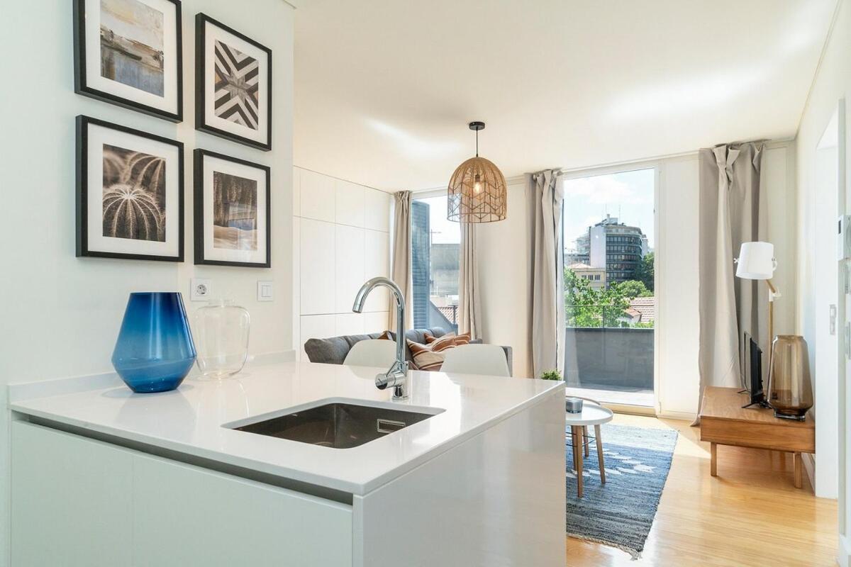 Apartamento Modern 1 Bedroom With Balcony