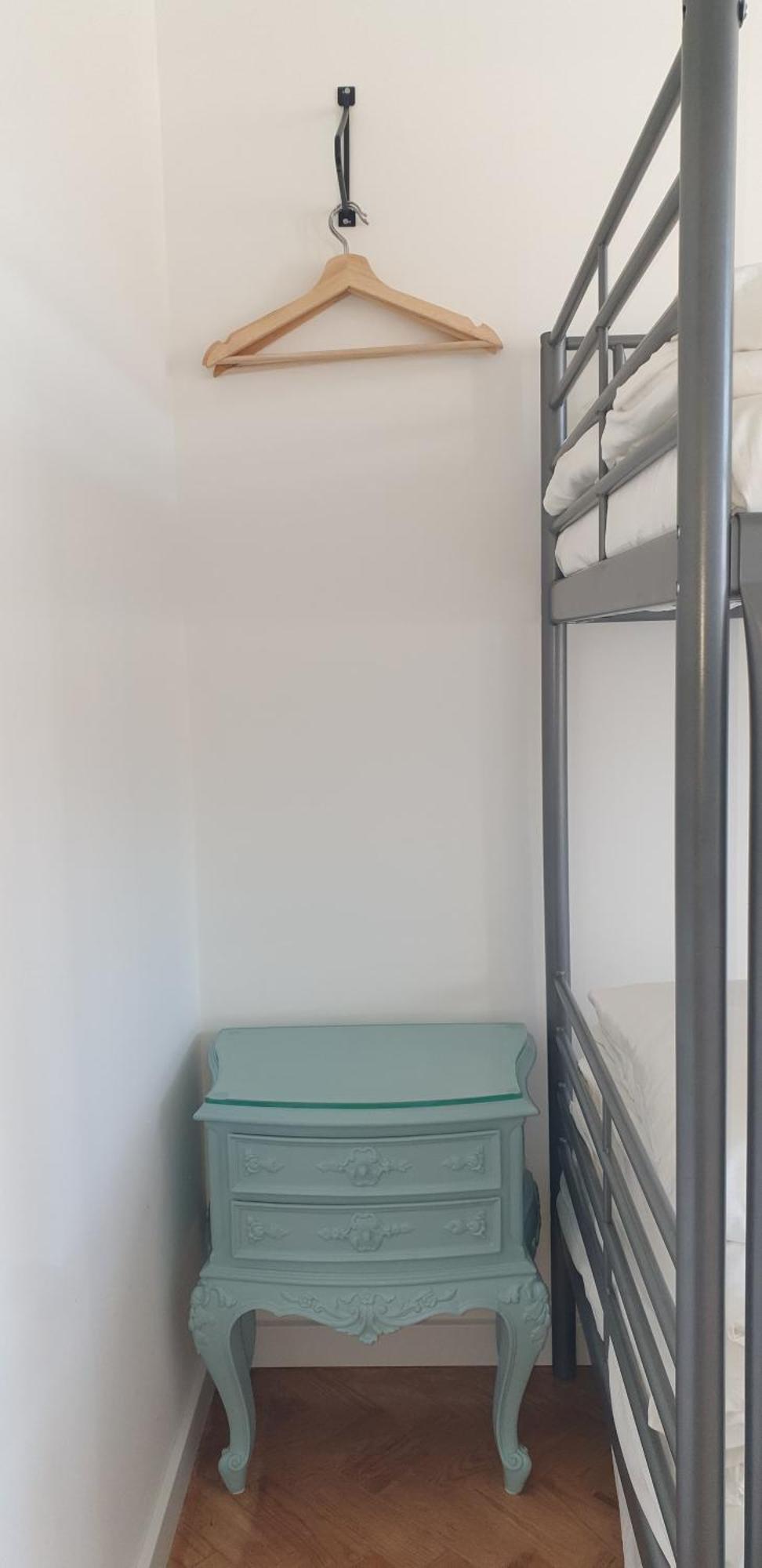 5min Walk To Subway & 10min Drive To Airport Appartement