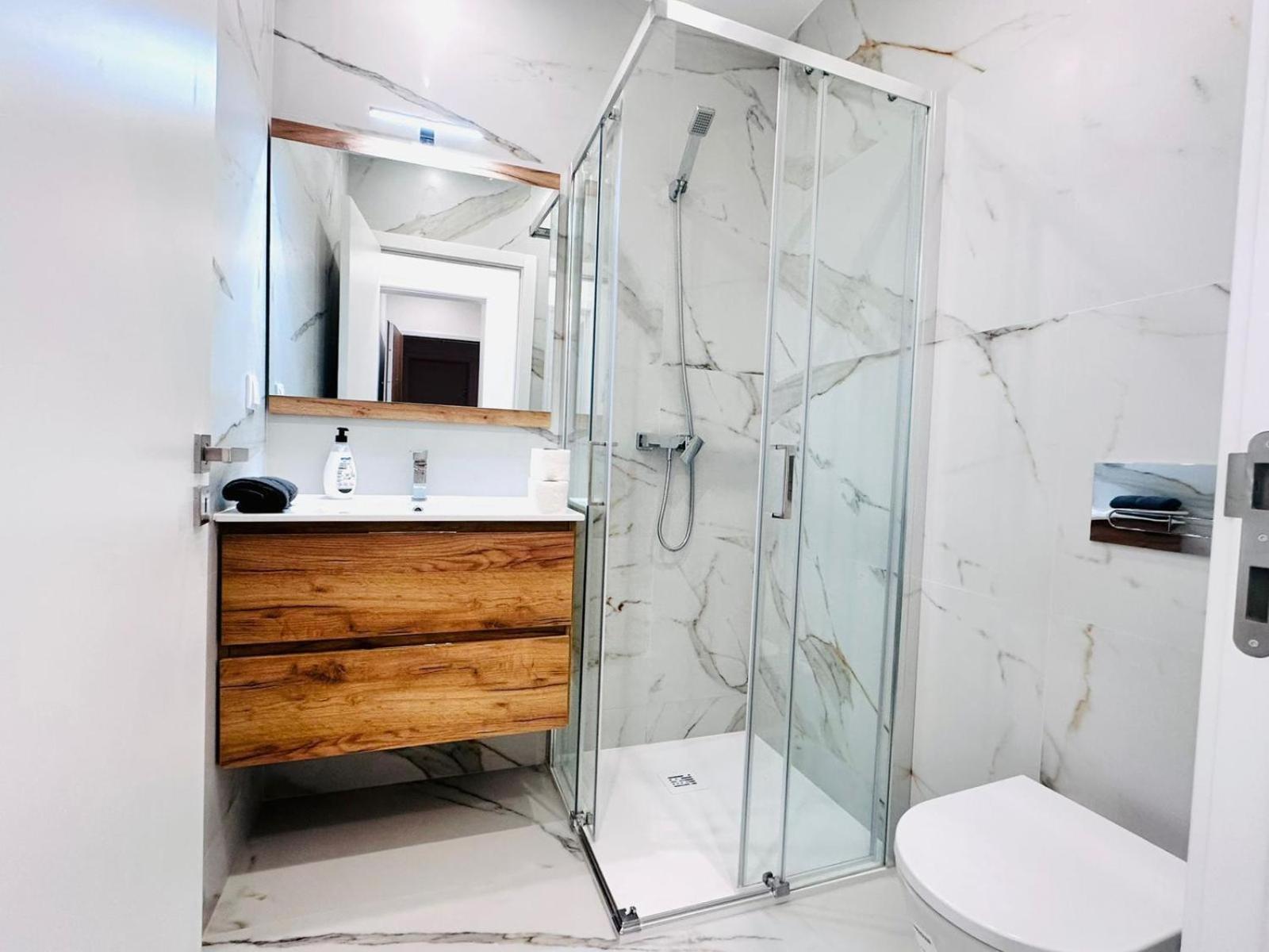 Appartement Center 3 Bedroom Flat Next To Avenida Almirante Reis *