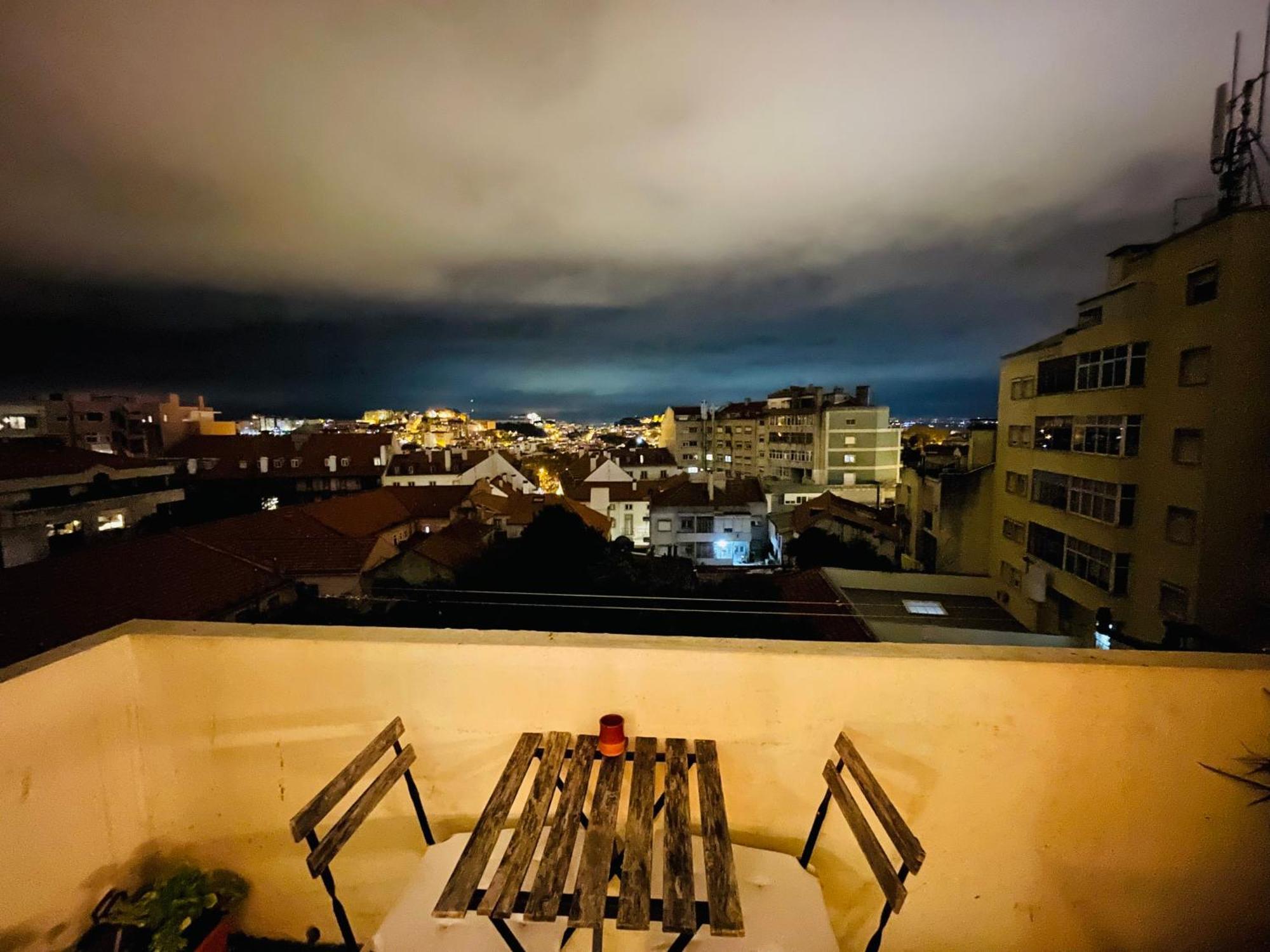 Apartment Sunny With Amazing View Lissabon