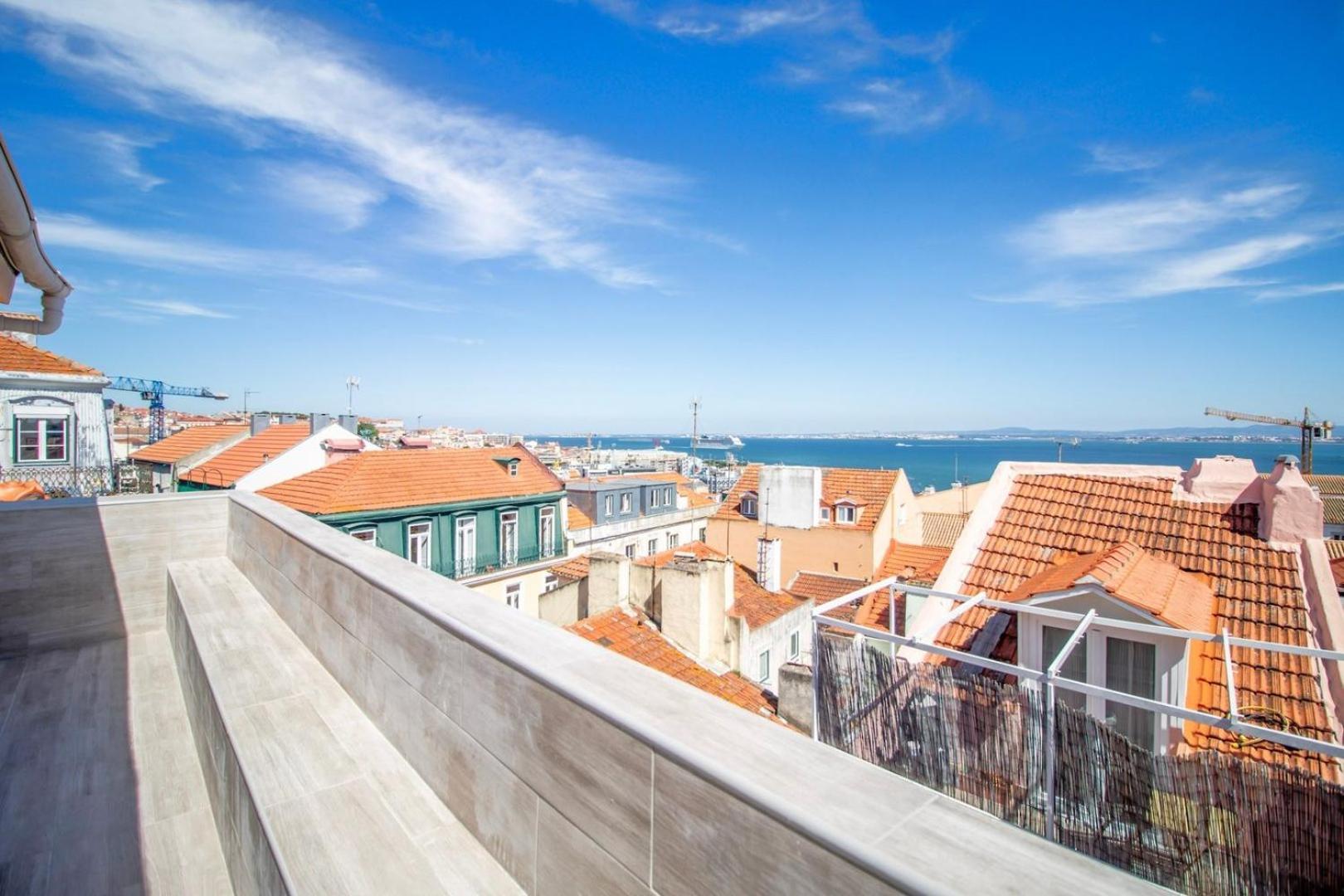2br Terrace With Tagus View - Air-conditioned | By Airnest *