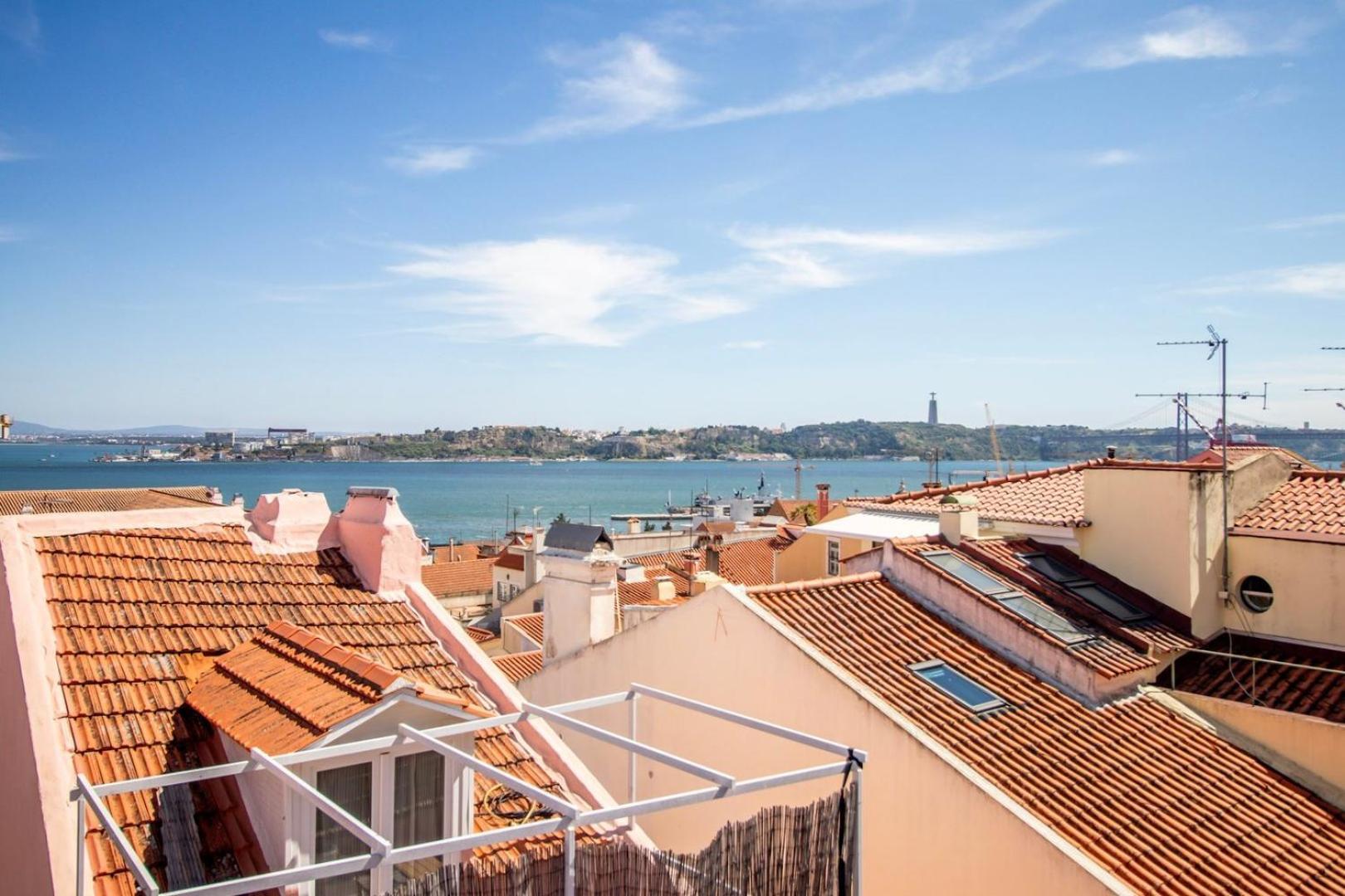 2br Terrace With Tagus View - Air-conditioned | By Airnest Appartement *