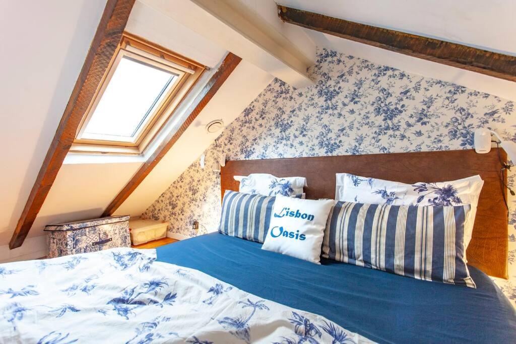 Apartamento Alfama I, Eco-penthouse With View & French Balcony *
