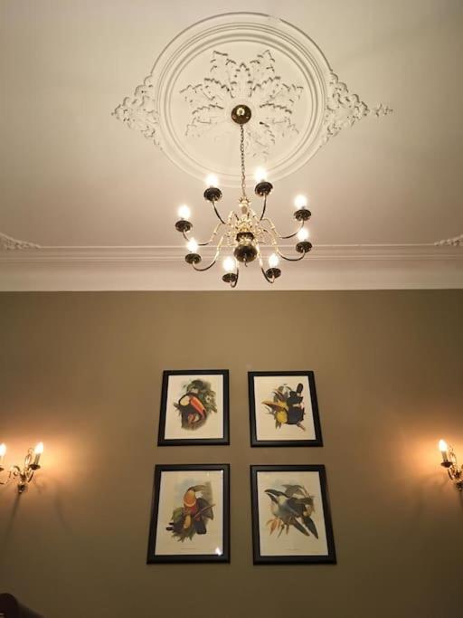 Space And Tradition In Appartement *