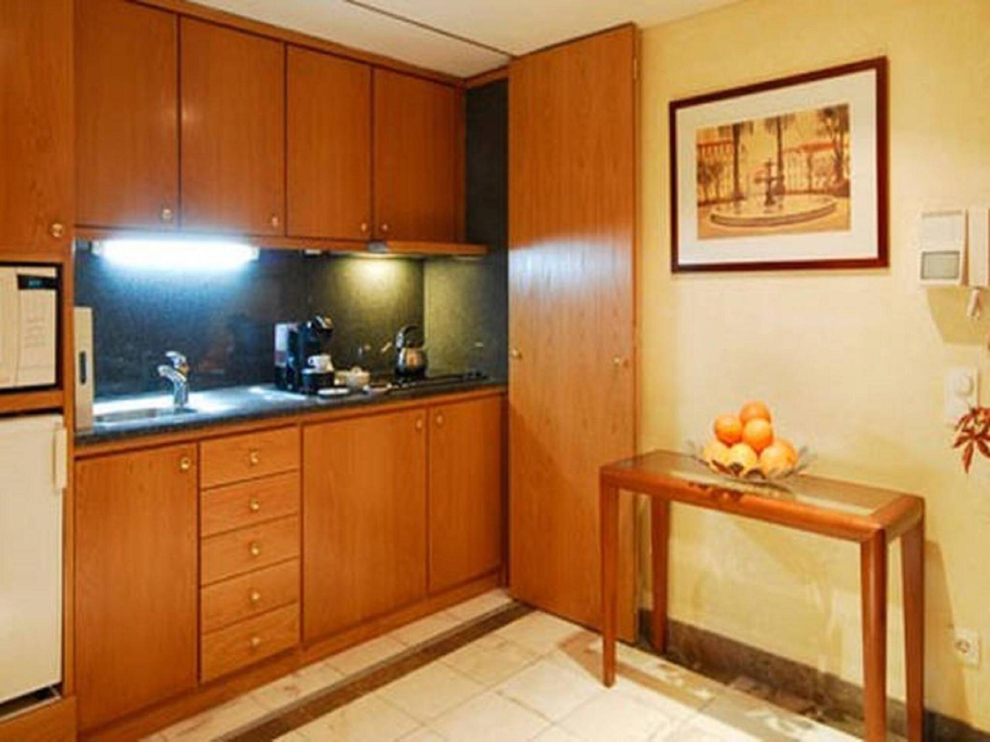 In The Heart Of Lisbon-altis Apartment *
