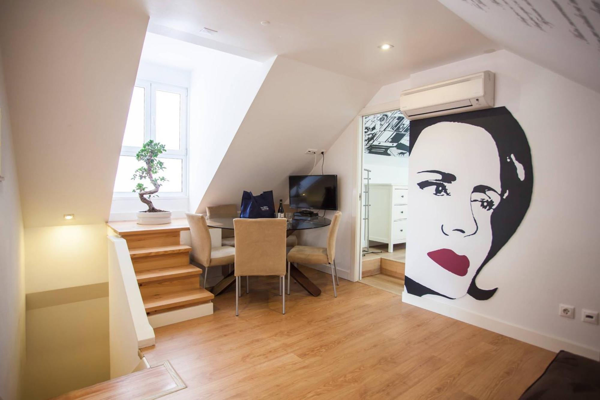 Apartment Amalia In Santos Lisbon