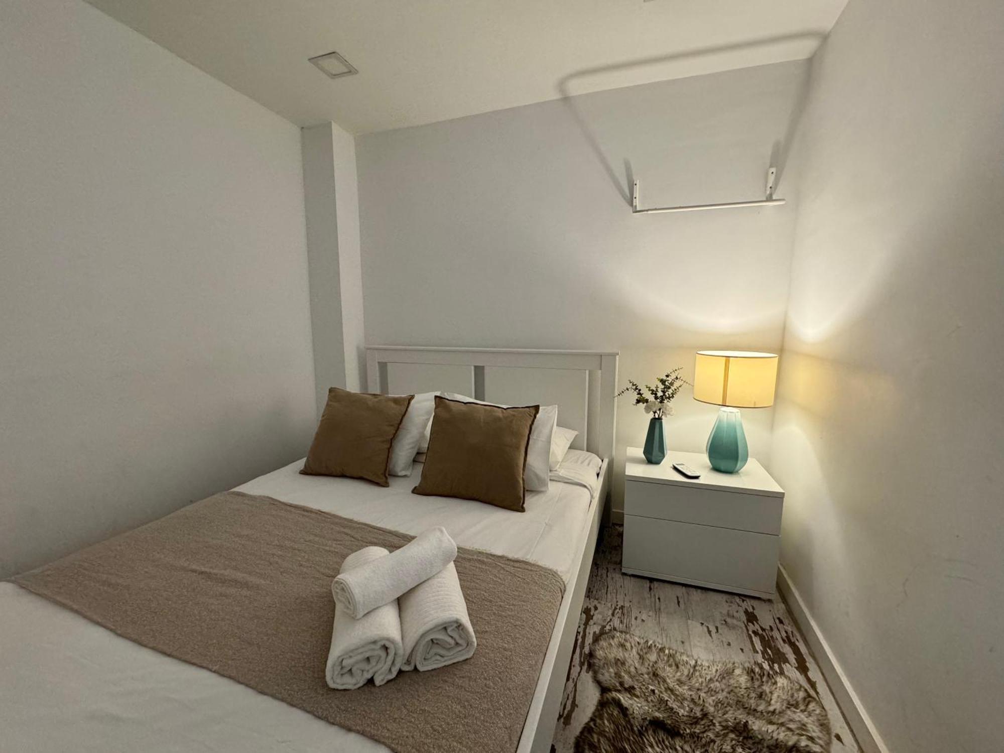 Alfama House Guest house *