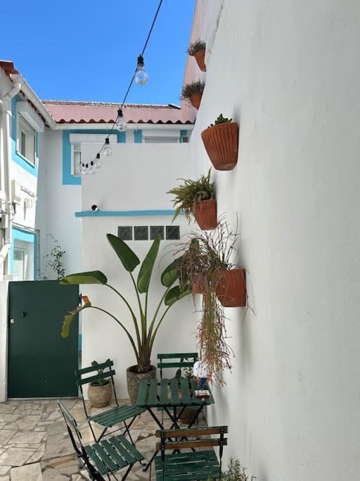 Duplex Lx Factory 2 Bedroom - Patio - Free Parking Lisboa