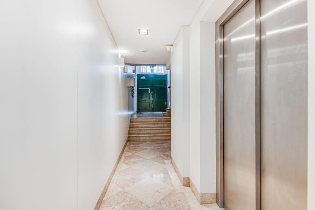 Made For The Lovers- Urban Charm In Chiado Appartement