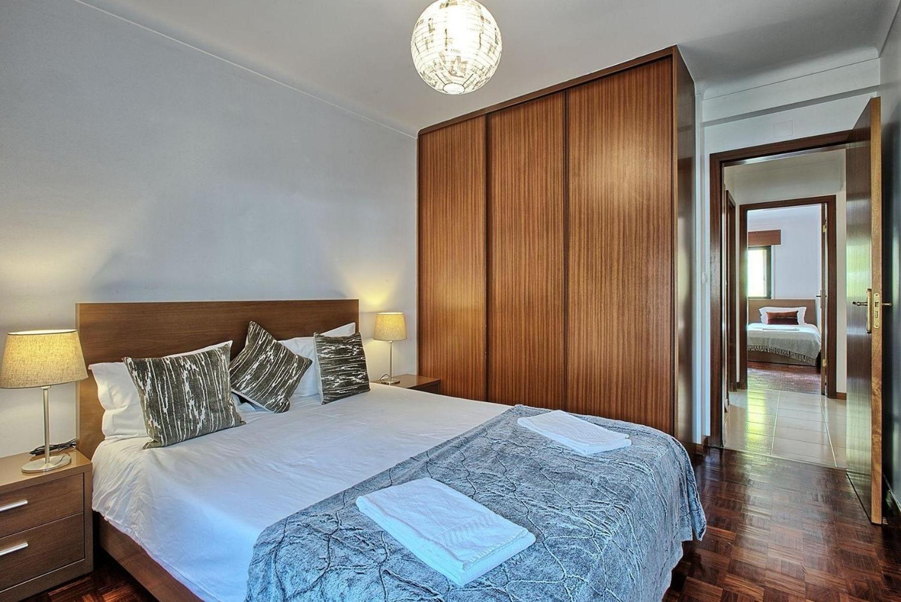 Studio Fuer 7 Personen Und 1 Kind In Moscavide, Regio De Costa De Appartement *