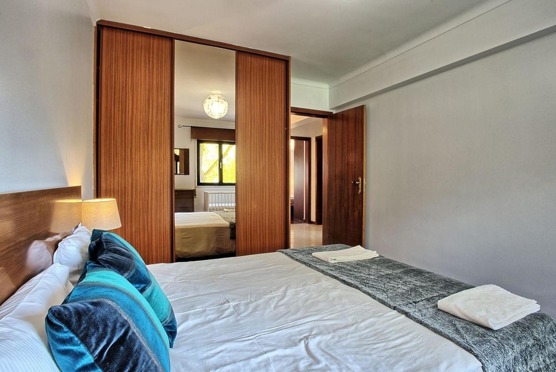 Studio Fuer 7 Personen Und 1 Kind In Moscavide, Regio De Costa De Appartement
