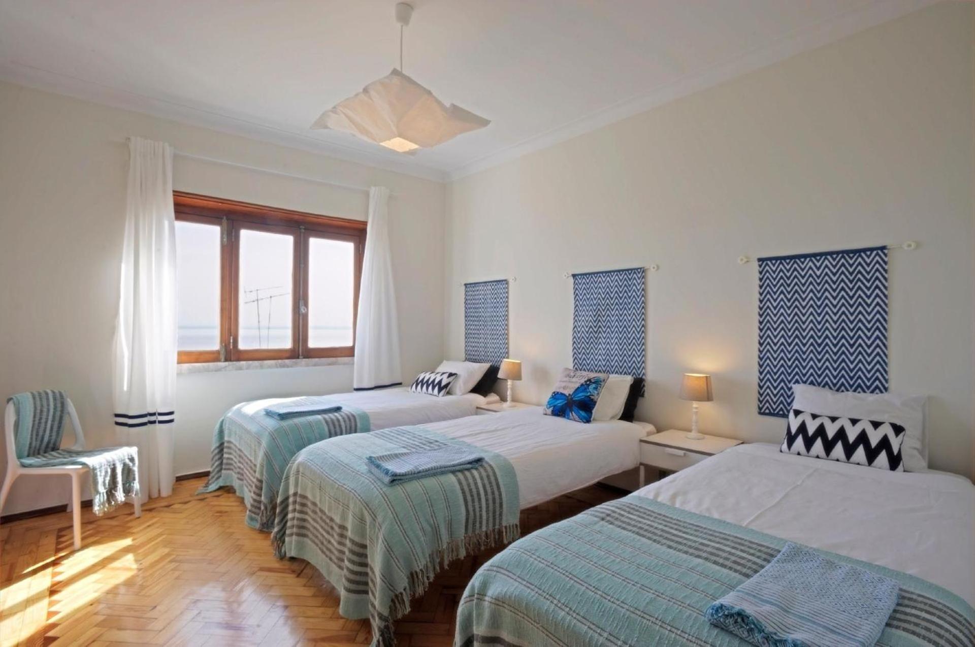 Fuer 19 Personen Und 1 Kind In Lissabon, Regio De Costa De - B58256 Lisboa