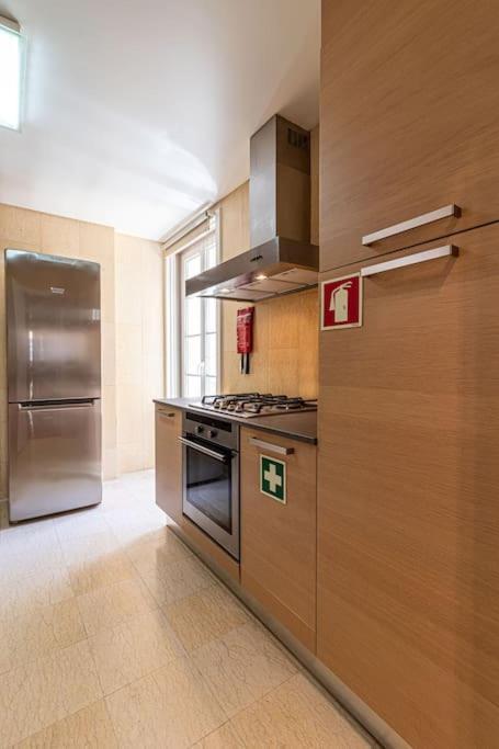Chiado Deluxe Modern Feel 3 Bedroom Appartement Lissabon