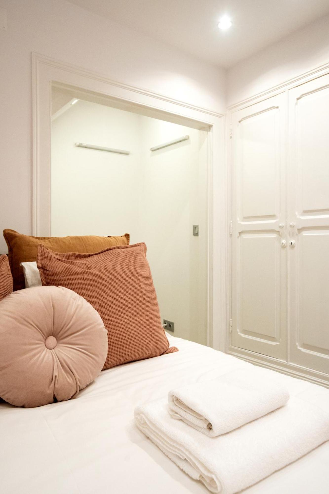 Chic 1bed Retreat In Bairro Alto * Lisboa