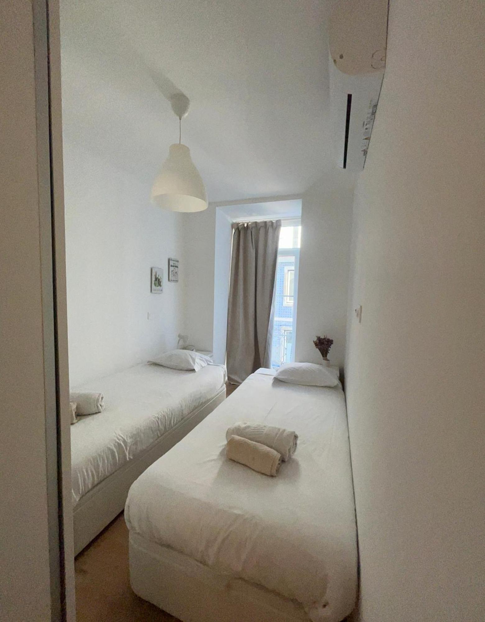 Modern By Soulplaces Apartment *