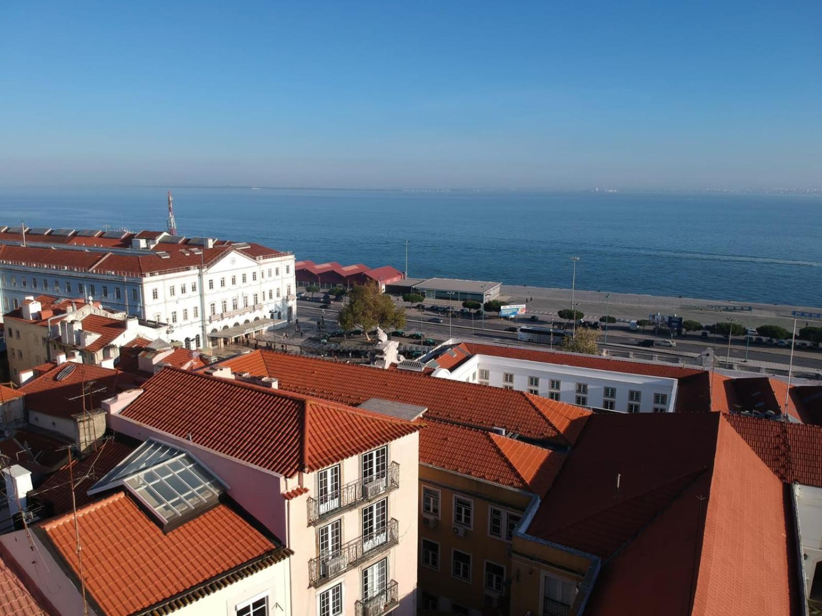 Alfama River View Rooftop Appartement