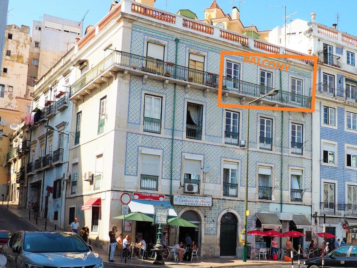 Very Sunny With Large Balcony 3rd Floor