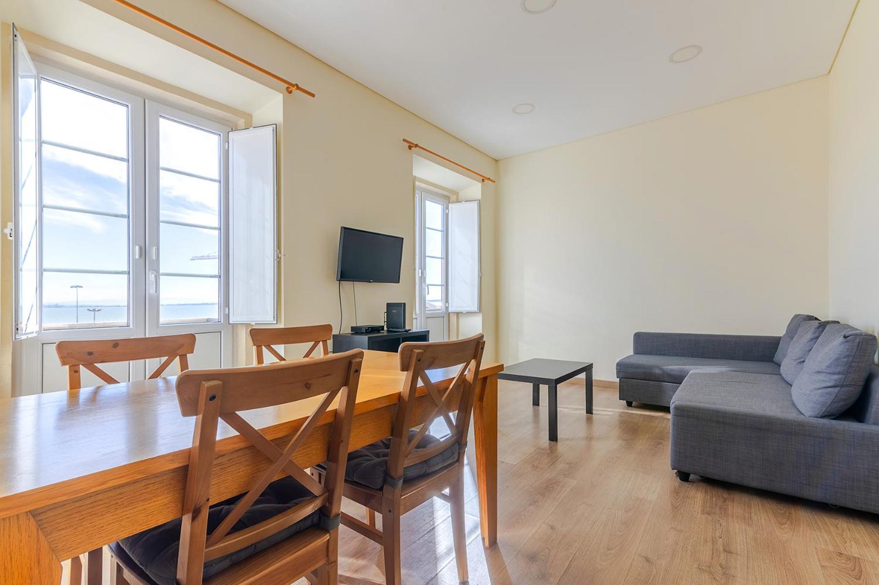 Very Sunny With Large Balcony 3rd Floor *