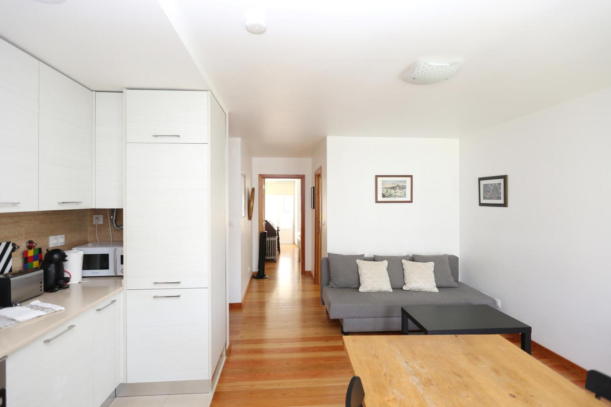 Quiet Apartment *