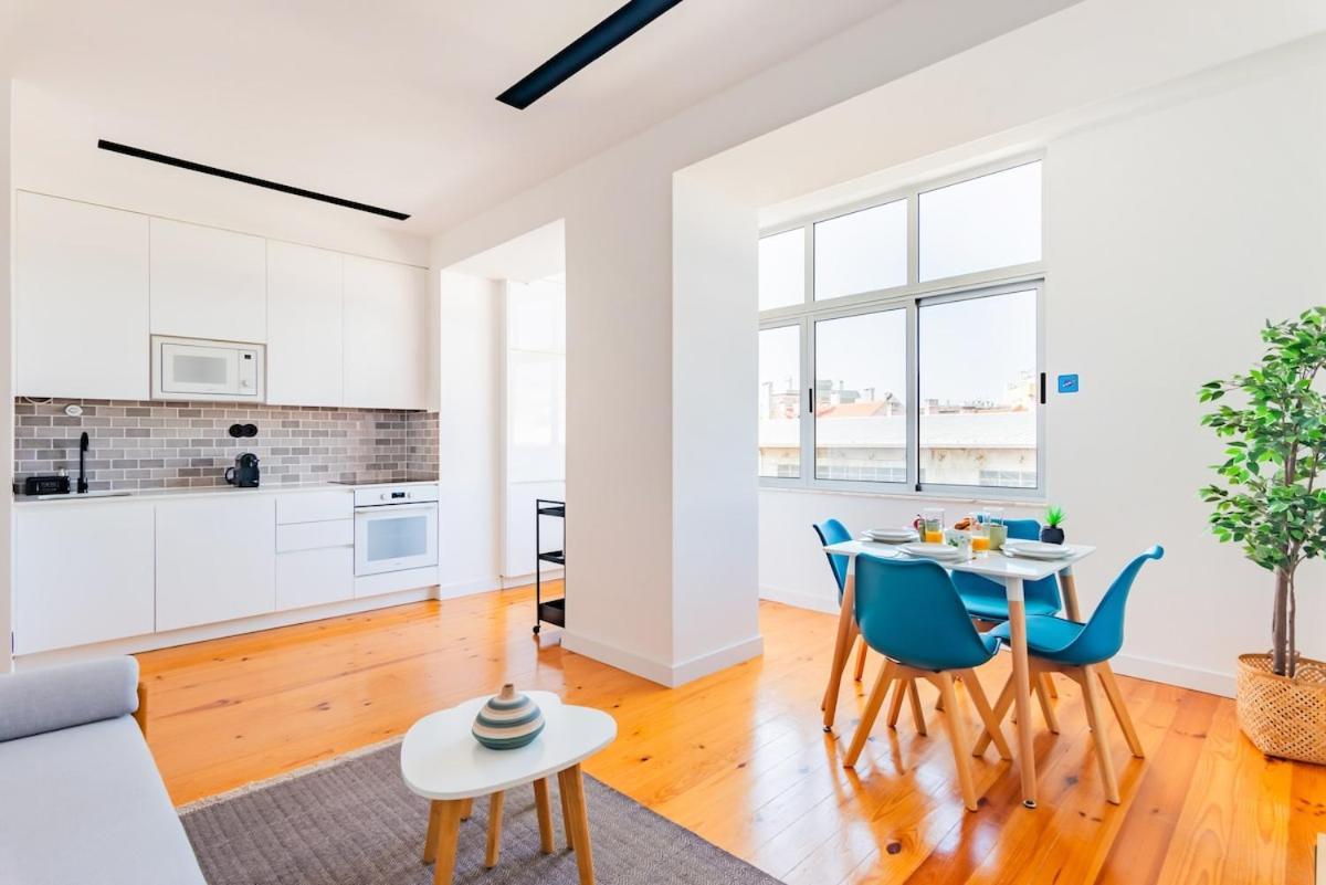 Urban Haven A 2br Modern Retreat Appartement Lisboa