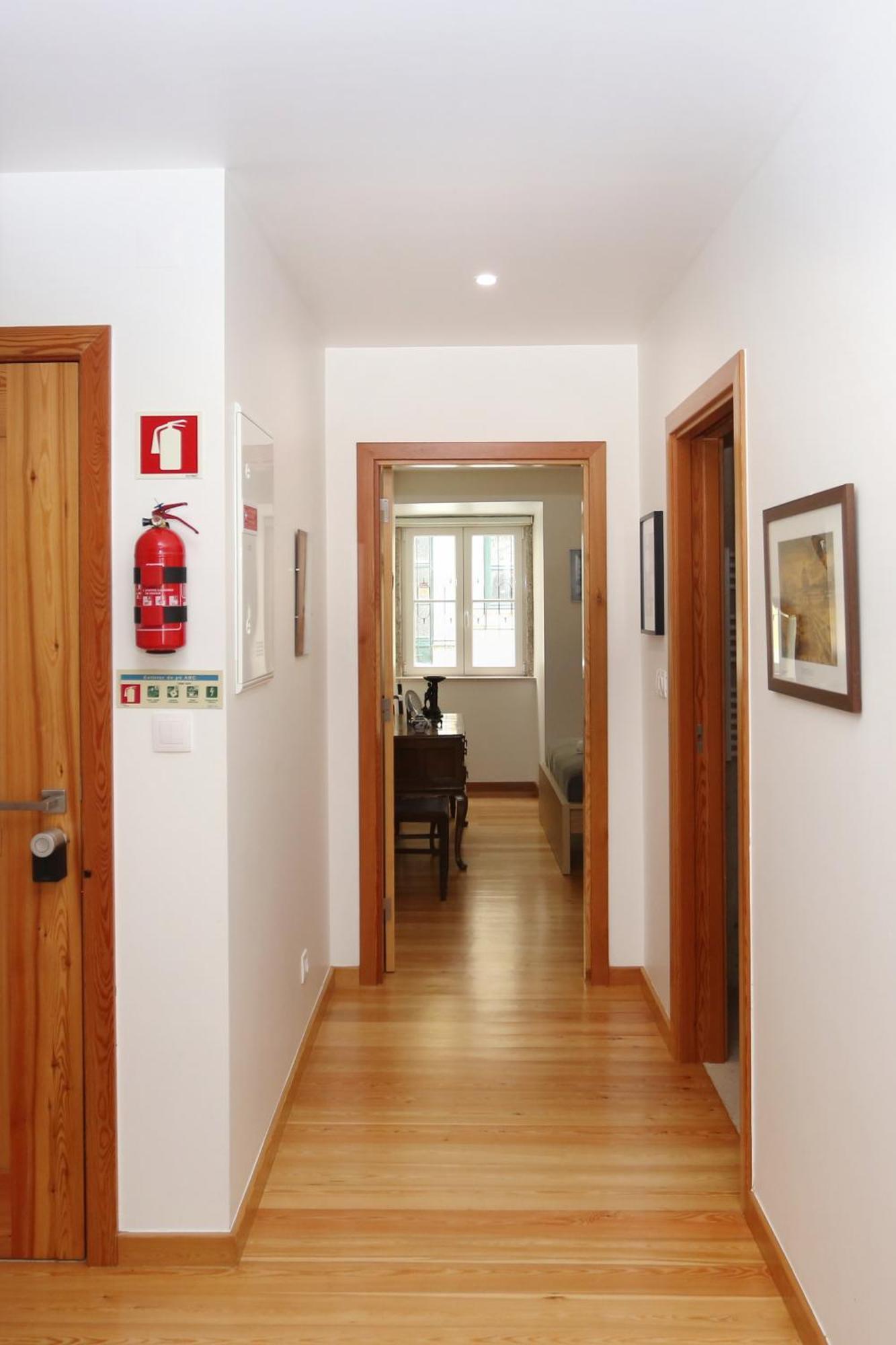 Quiet Apartment *
