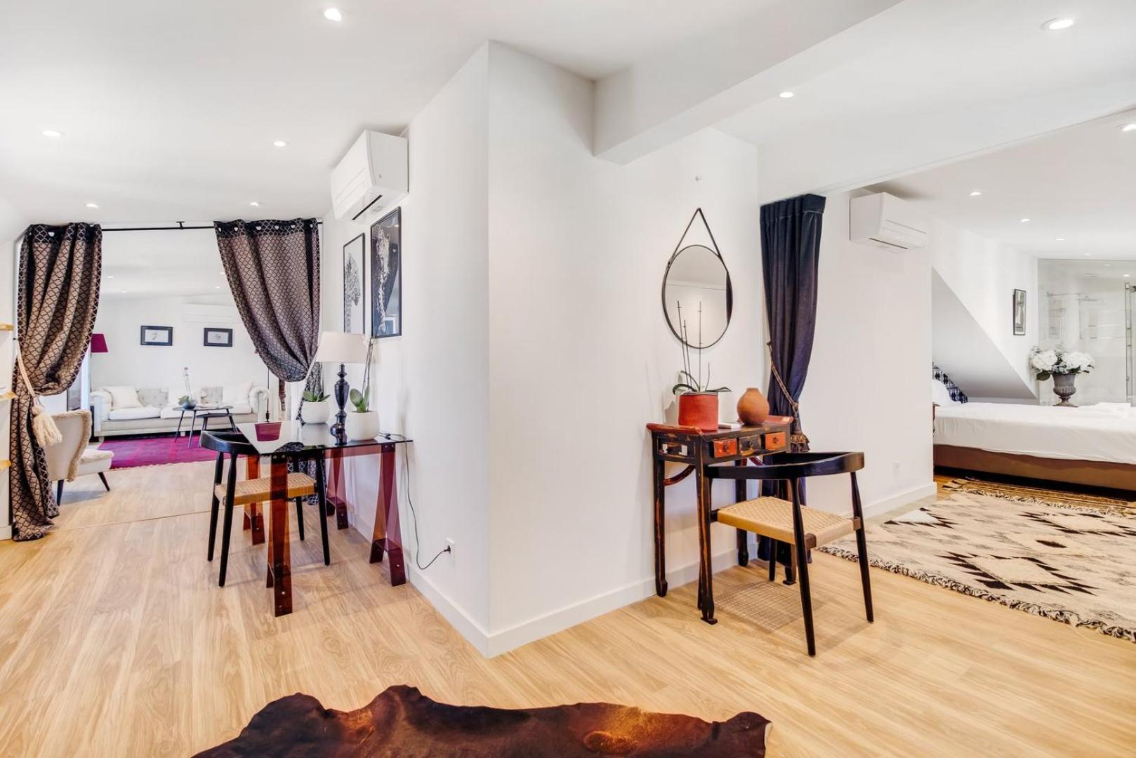 Luxe Penthouse - & Taje View | By Airnest Lisboa