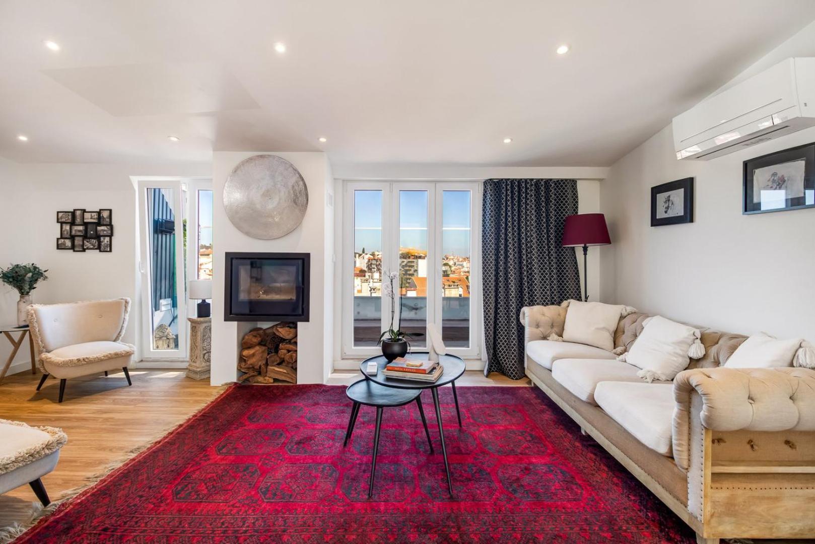 Luxe Penthouse - & Taje View | By Airnest Appartement