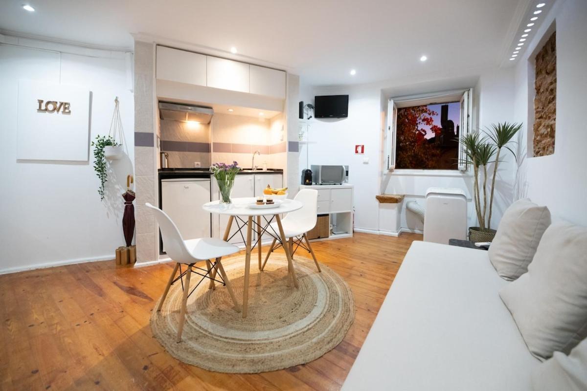 Appartement Alfama, The Heart Of Fado - Minutes From Tram 28 Lisboa