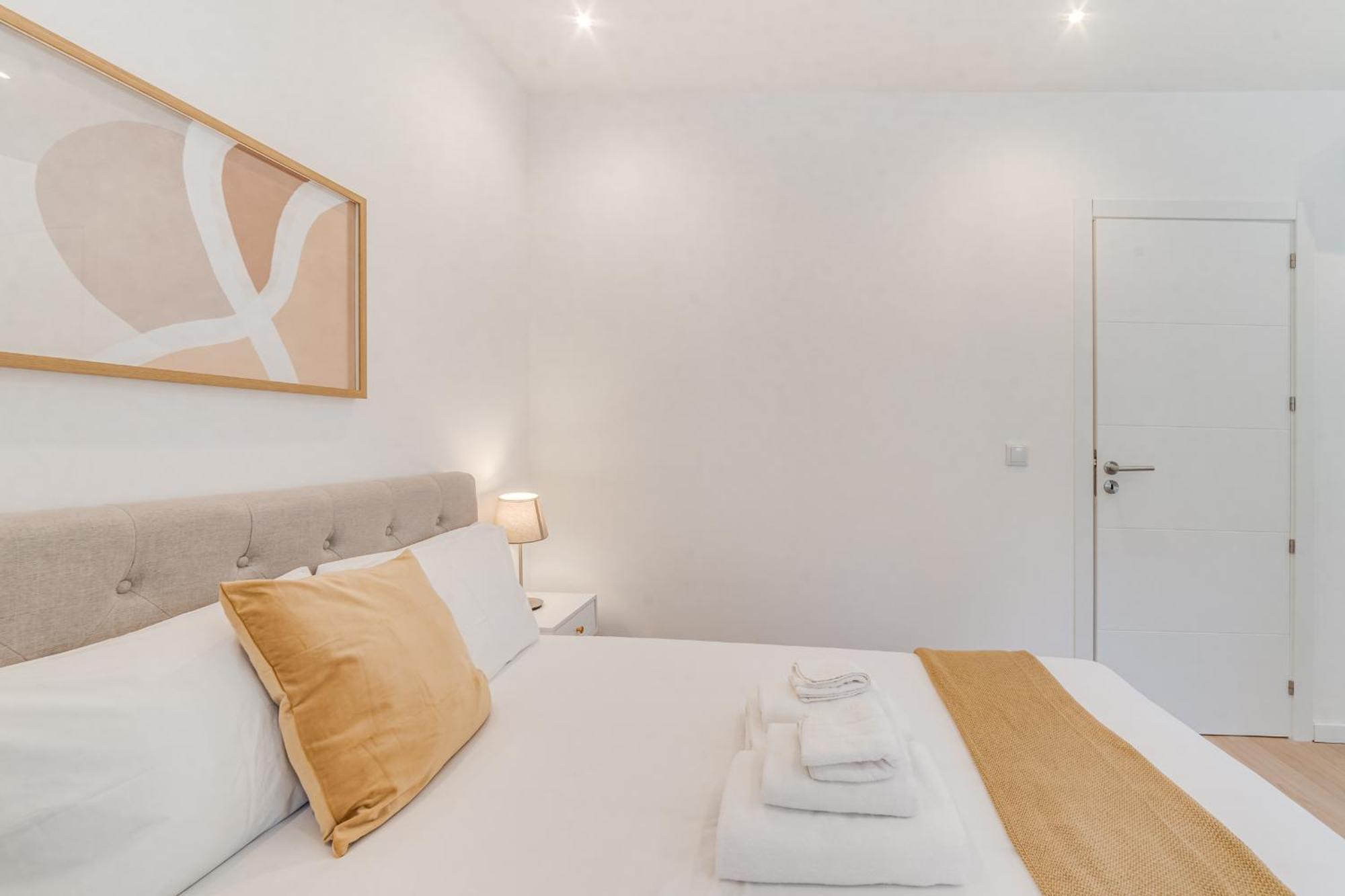 Yellow Charm - Campolide Appartement *