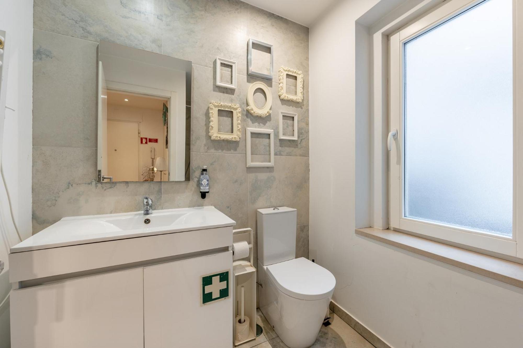 Bmyguest - 28 Tram Central Apartment *