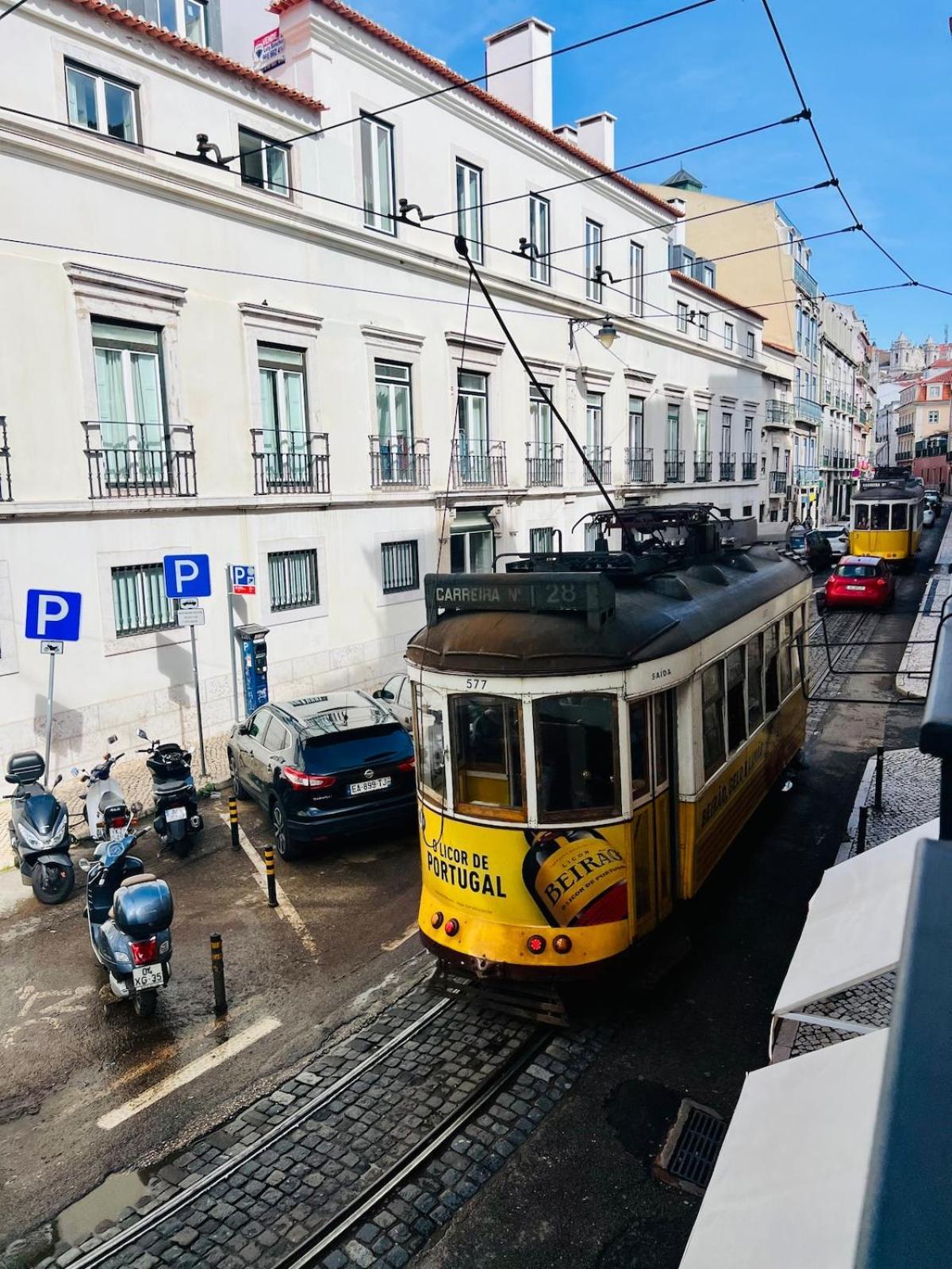 3 Bedroom With Balcony Lisboa