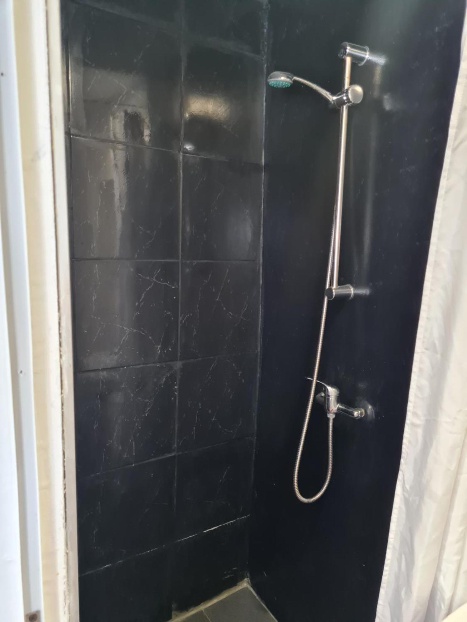 Hostel Casa Vale Ecotainer Lisbon