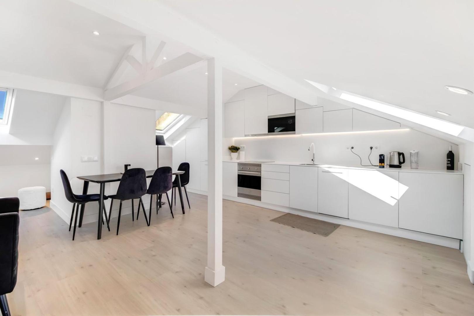 2br Renovated Duplex - Ac - Lx Factory Appartement *