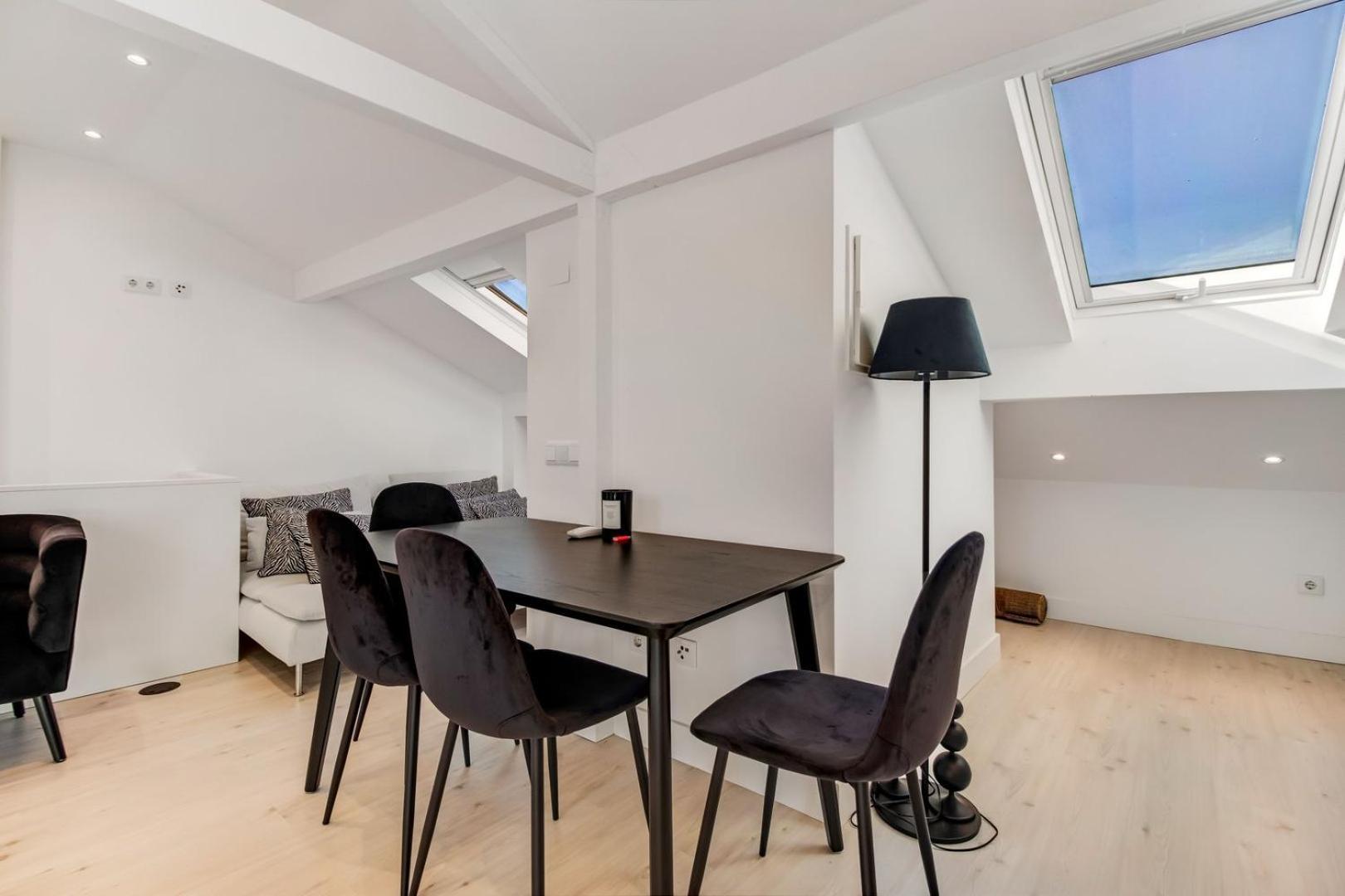 2br Renovated Duplex - Ac - Lx Factory Appartement *