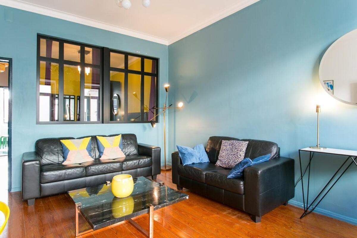 Spacious & Bright 3 Bedroom Apt, Iconic Bica Area, Historical Center Lisboa