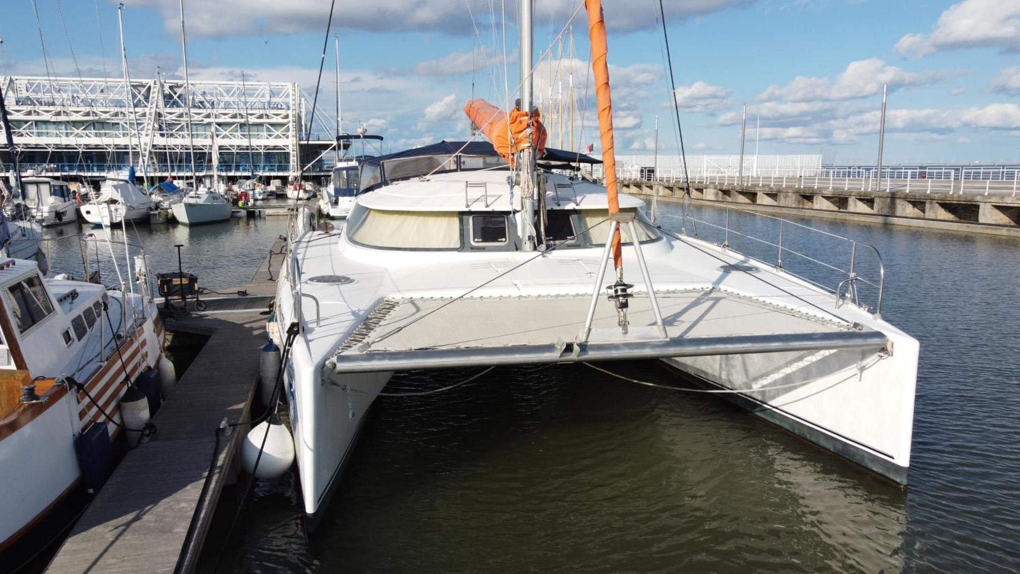 Catamaran Corto Maltese Iii *