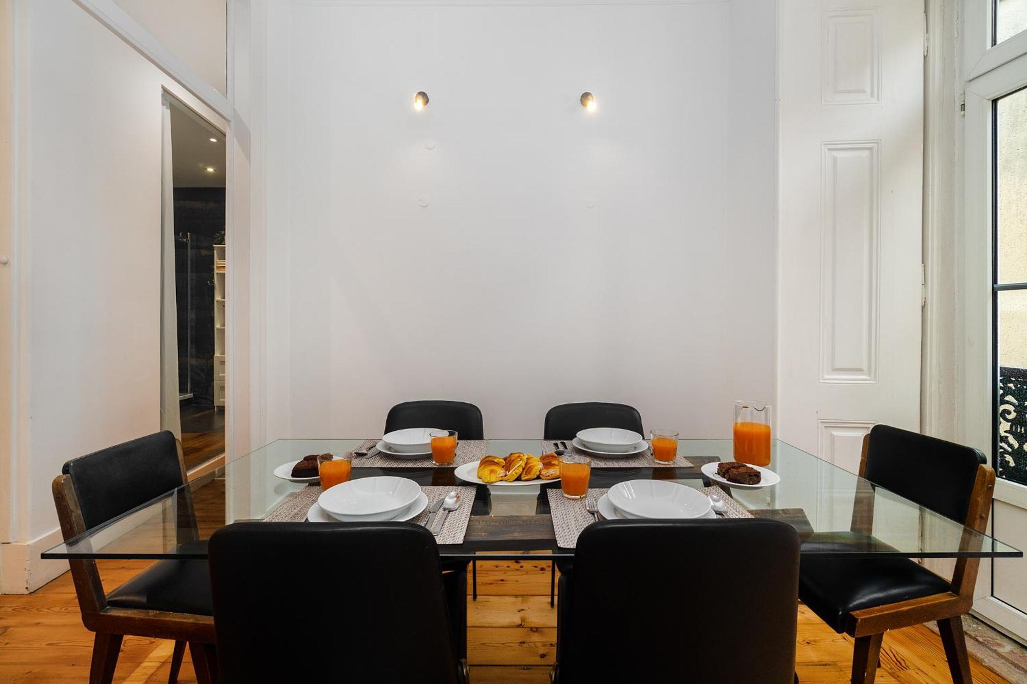 Whome Elegant In Lisbon's Historic Bairro Alto Lisboa